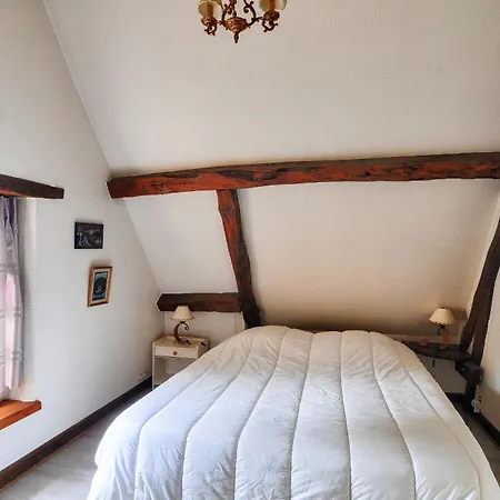 Maison En Pierre Avec Terrasse, Ideal Pour 4 *