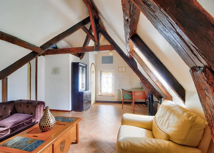 Maison En Pierre Avec Terrasse, Ideal Pour 4 Vakantiehuis